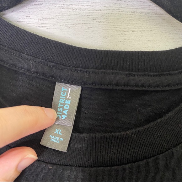 🌈 District Made graphic tee - Picture 4 of 5